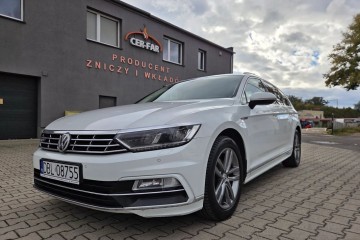 R-Line/190KM/LED/Xenon/Kamera/Alcantara/Navi.Pod.Fotele/Kierownica